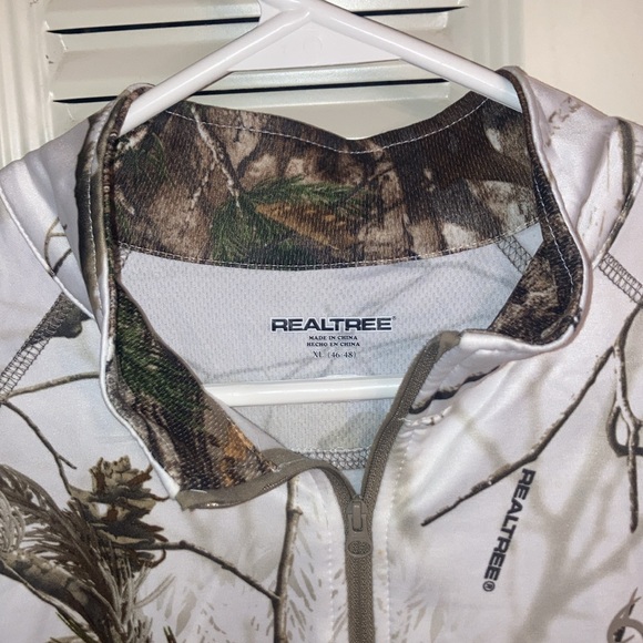 Realtree Camo Pullover Jacket - Picture 5 of 5